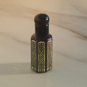 Perfume Valiente  (unisex floral amaderado)_2
